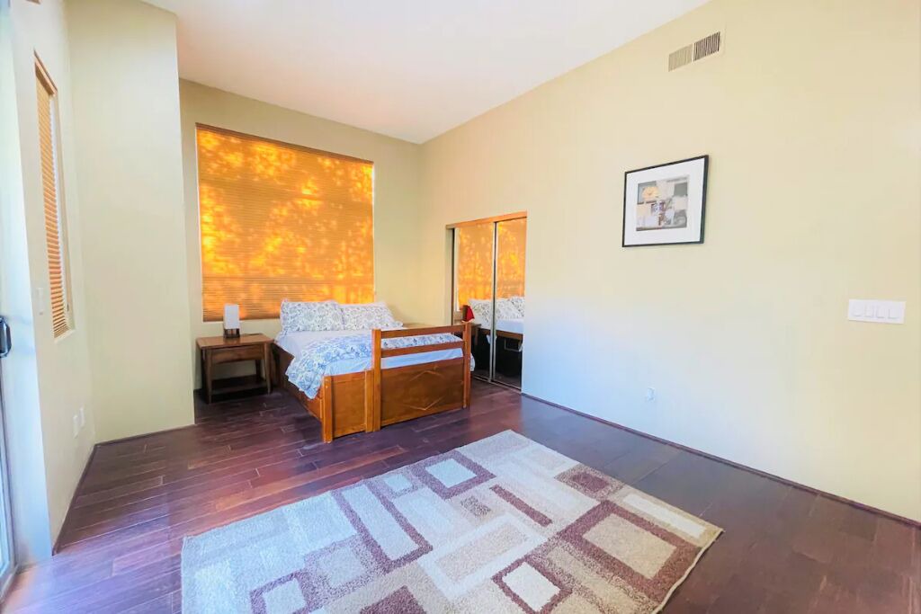 Photo of Bedroom in Downtown Sacramento