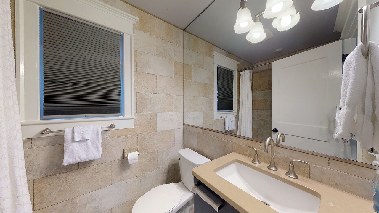 Photo of Bathroom in King City