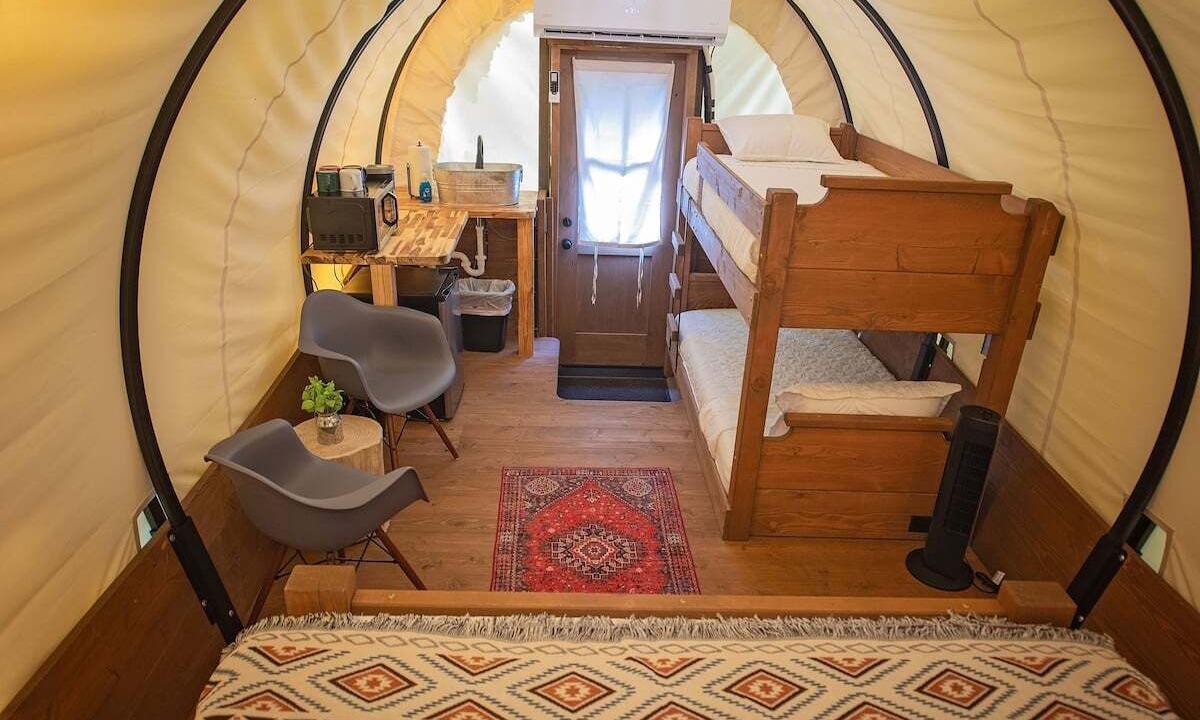 Photo of Bedroom in Benton