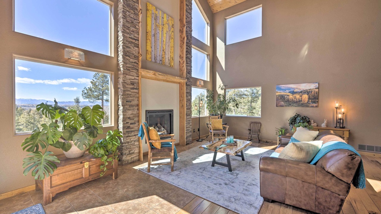 Photo of Livingroom in Woodland Park