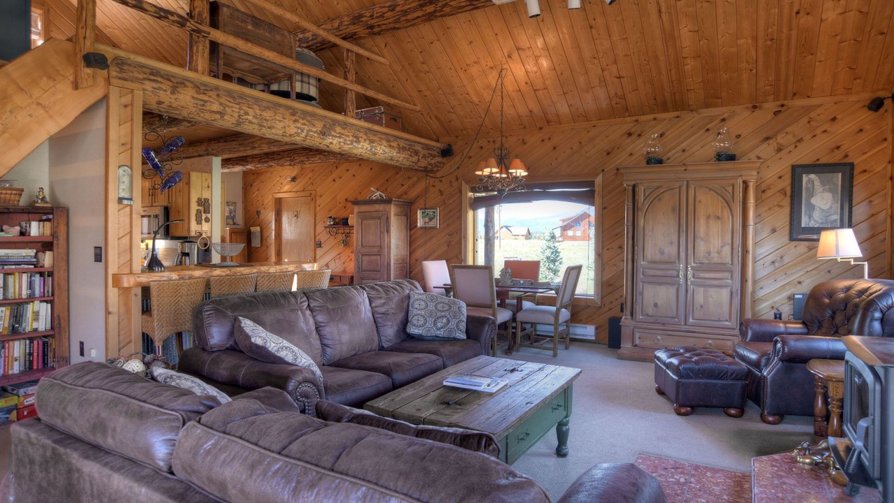 Photo of Livingroom in Creede