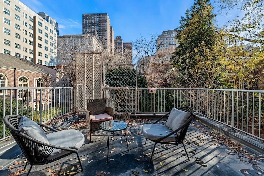 Photo of Others in Rittenhouse Row