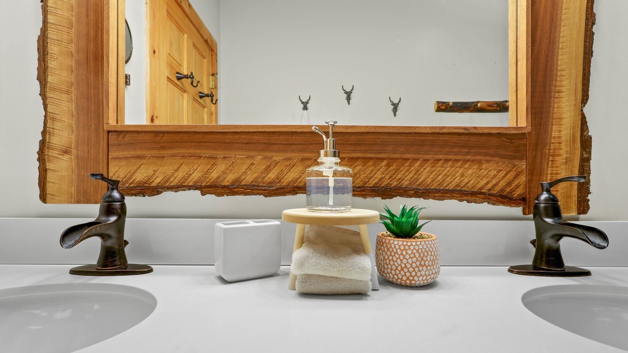 Photo of Bathroom in Suches