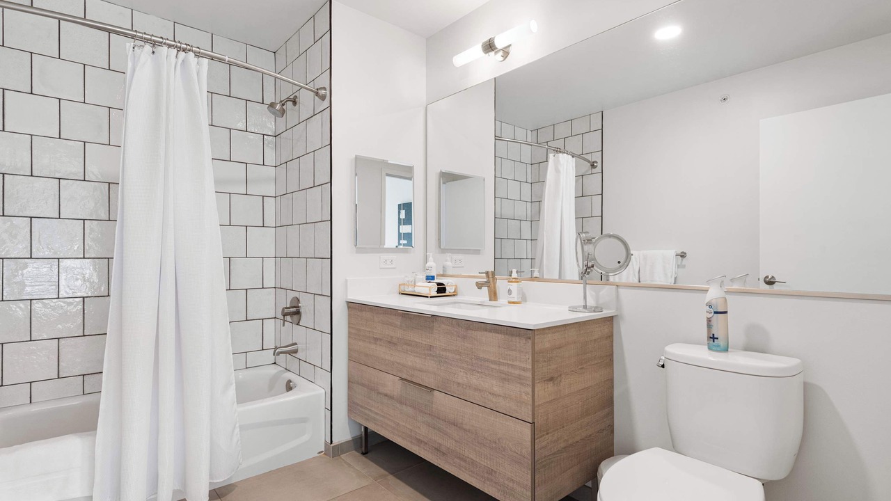 Photo of Bathroom in Near North Side