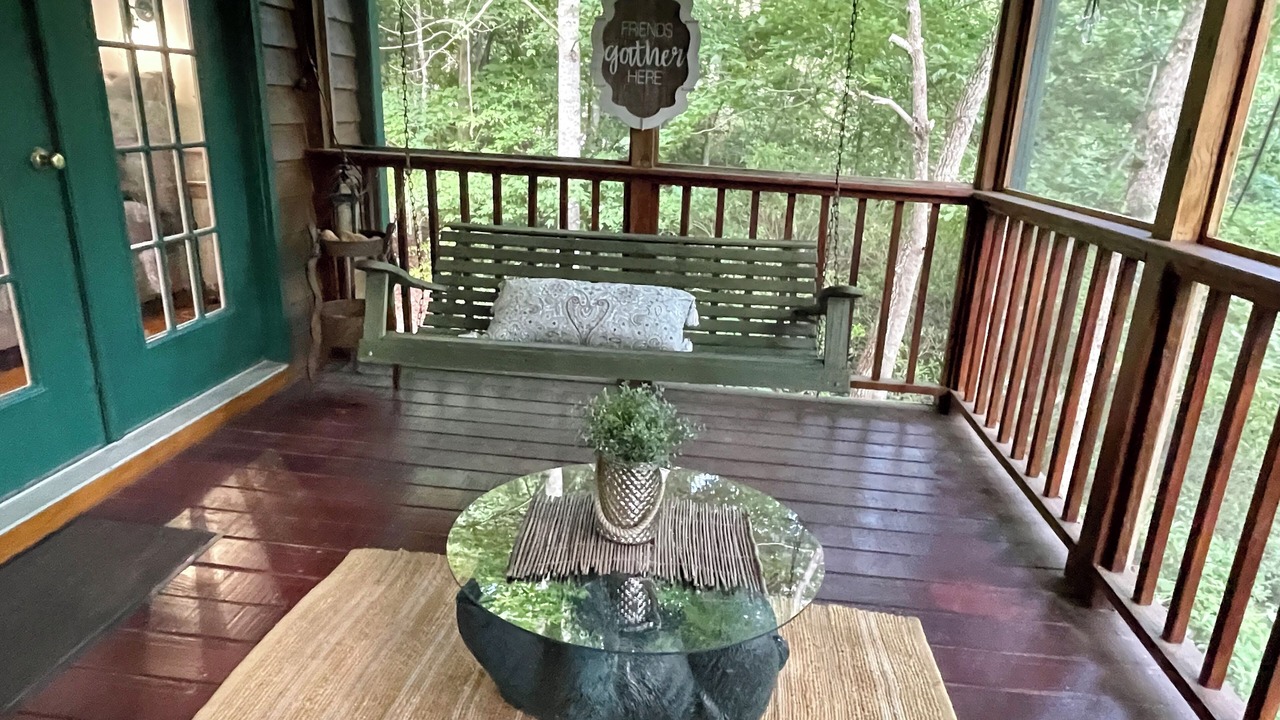 Photo of Patio Balcony in Ellijay