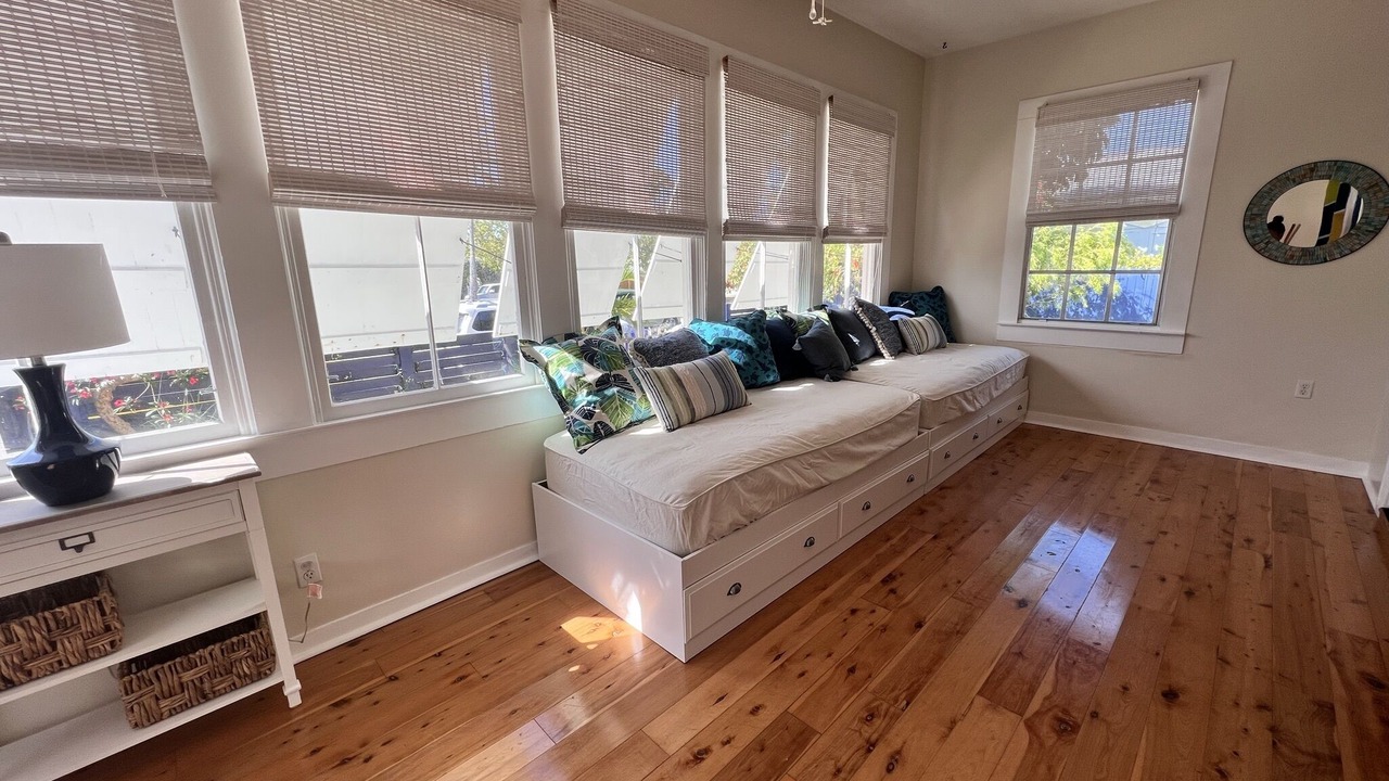 Photo of Livingroom in New Town