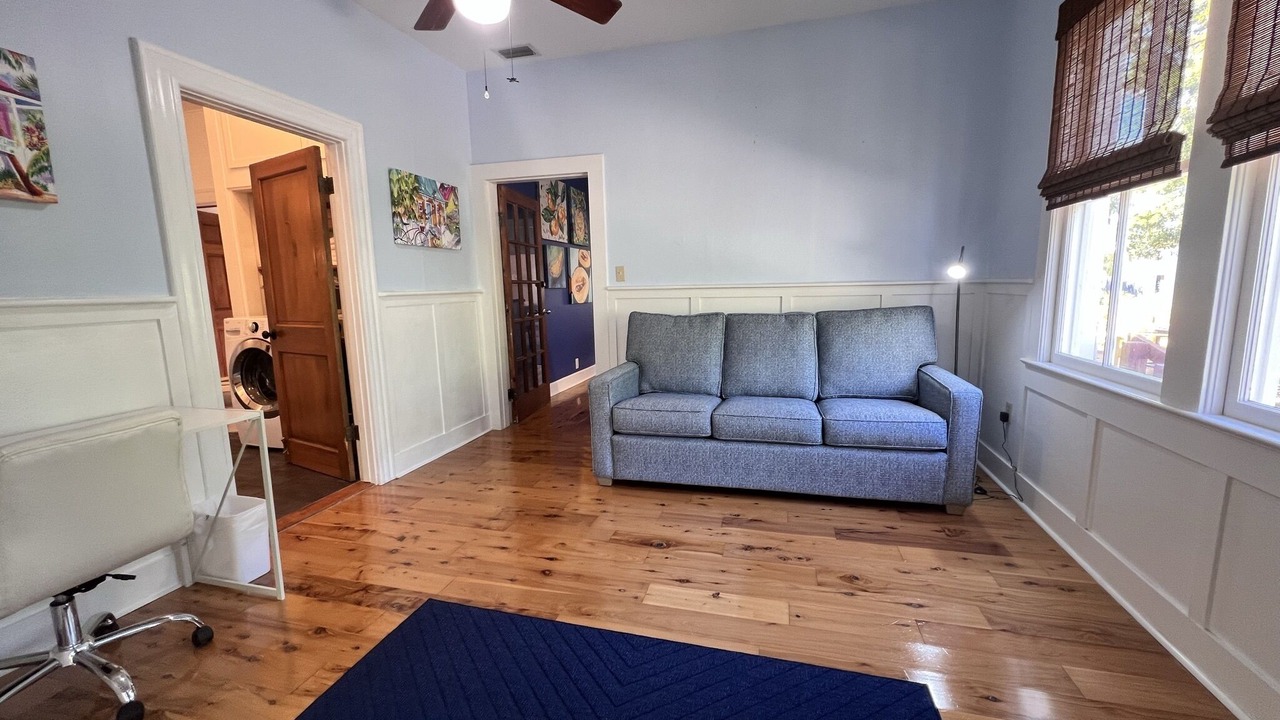 Photo of Livingroom in New Town