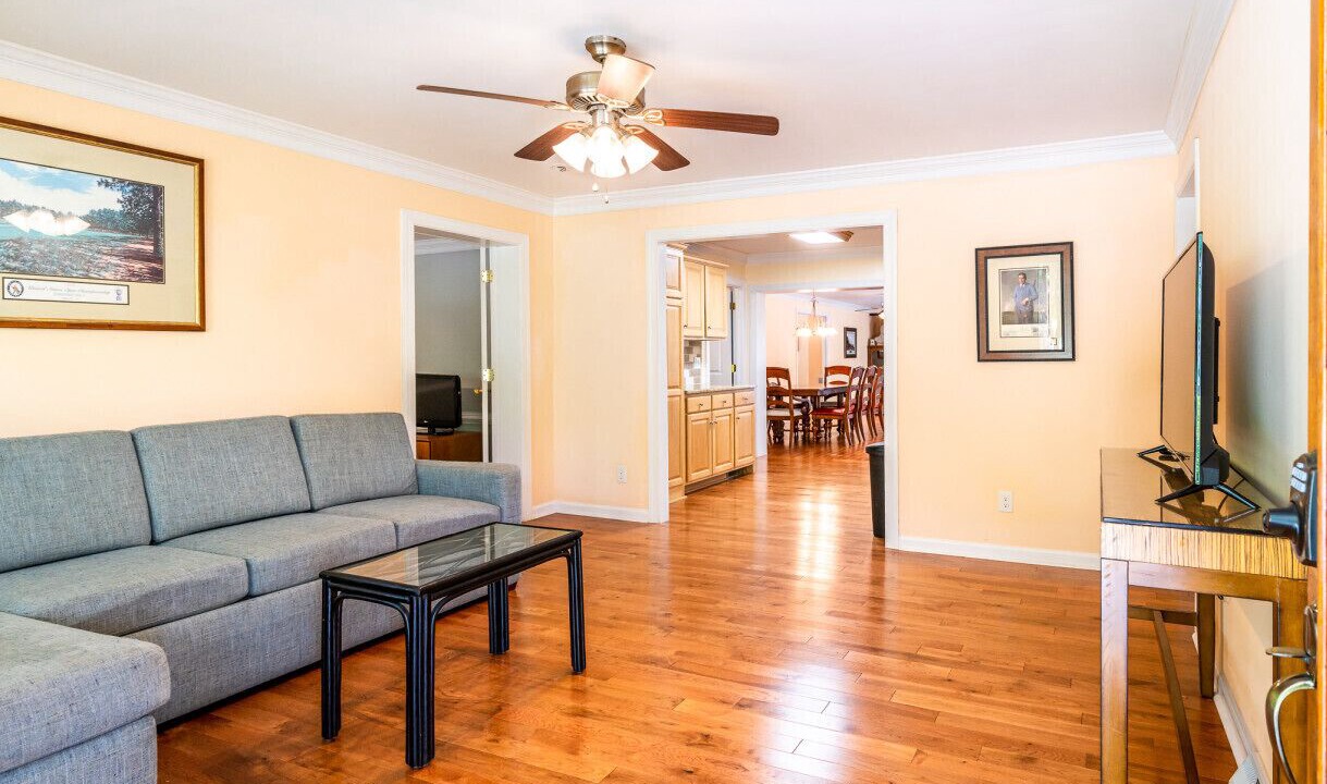 Photo of Livingroom in Greensboro