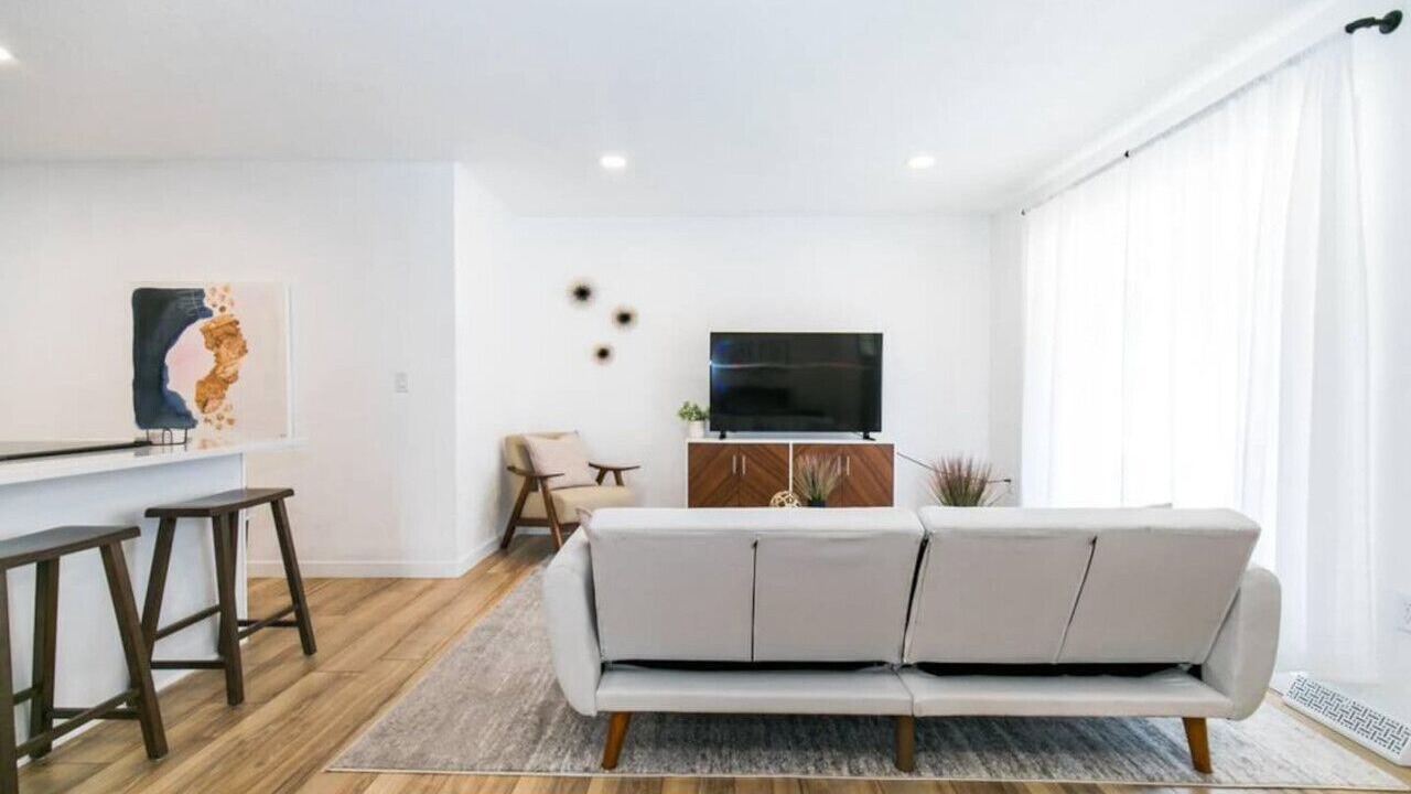 Photo of Livingroom in Berkley