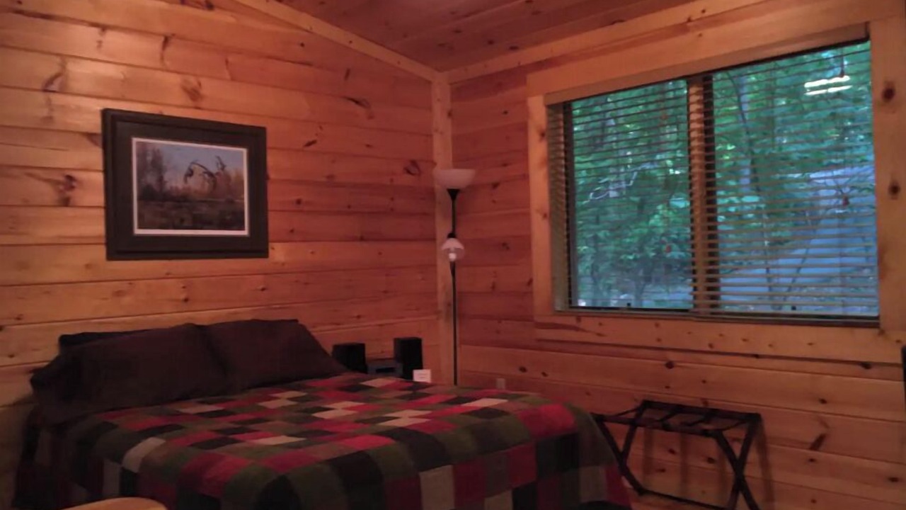 Photo of Bedroom in Robbinsville