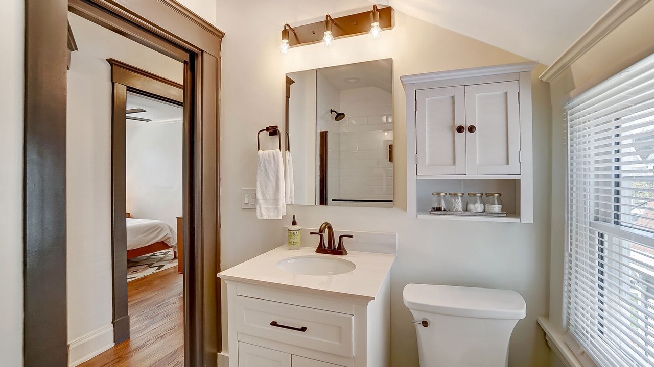 Photo of Bathroom in Hyde Park