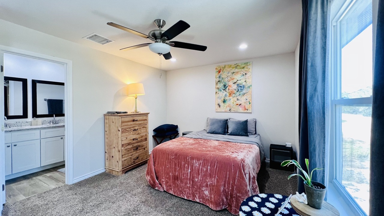 Photo of Bedroom in Spring Branch