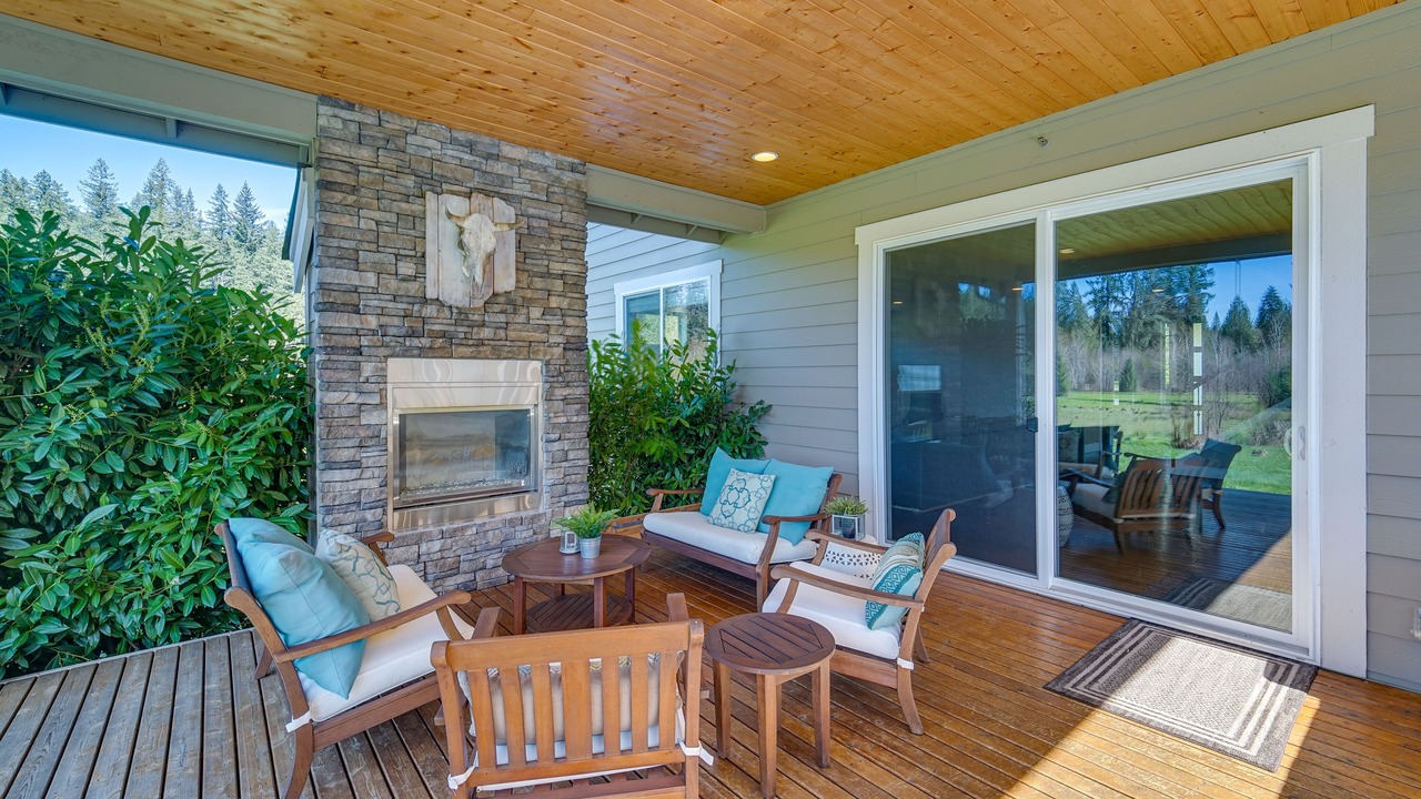 Photo of Patio Balcony in Lake Marcel-Stillwater