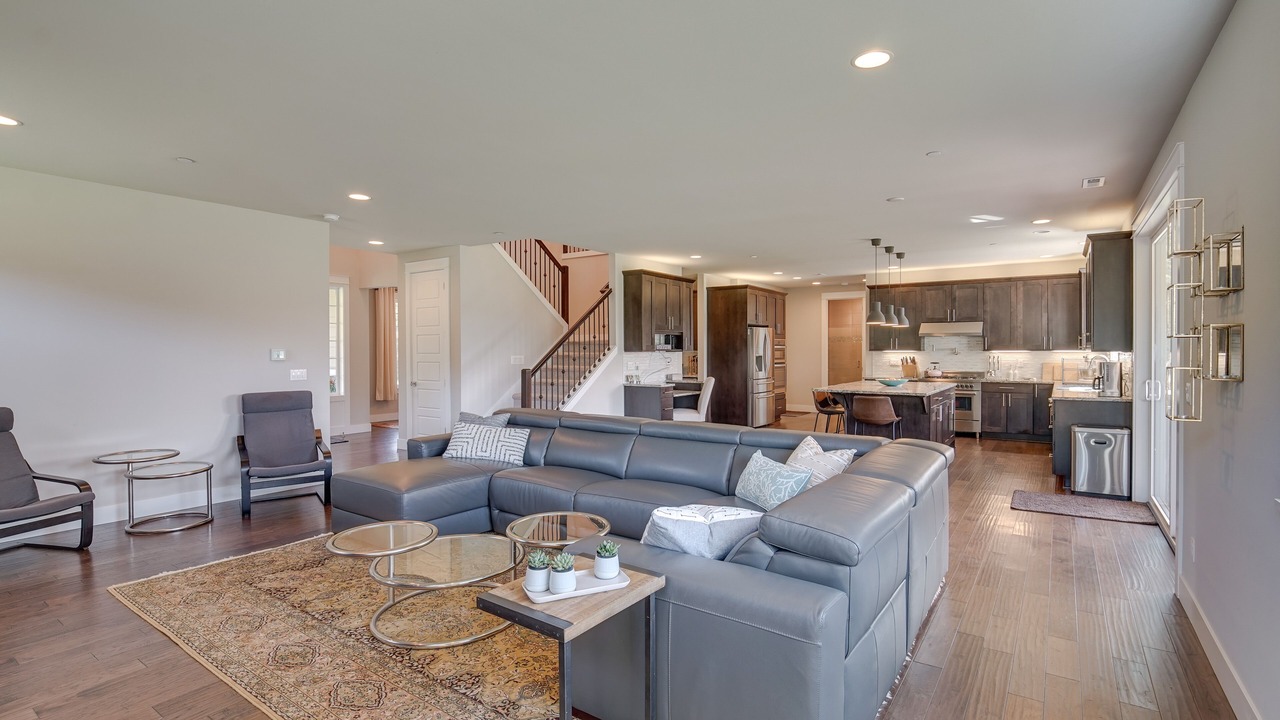 Photo of Livingroom in Lake Marcel-Stillwater