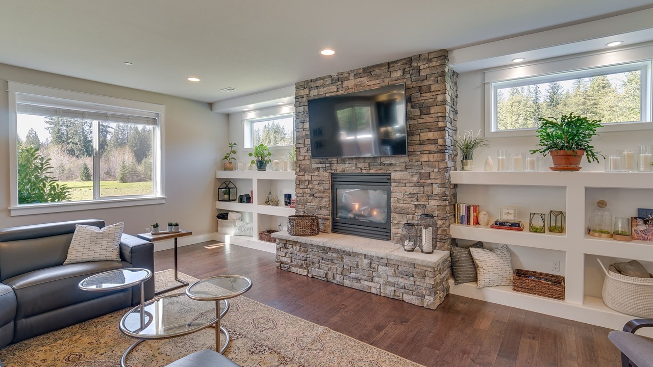 Photo of Bedroom in Lake Marcel-Stillwater