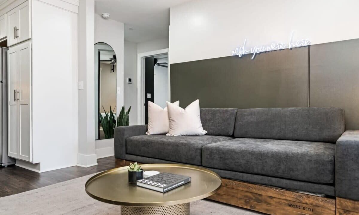 Photo of Livingroom in Salemtown