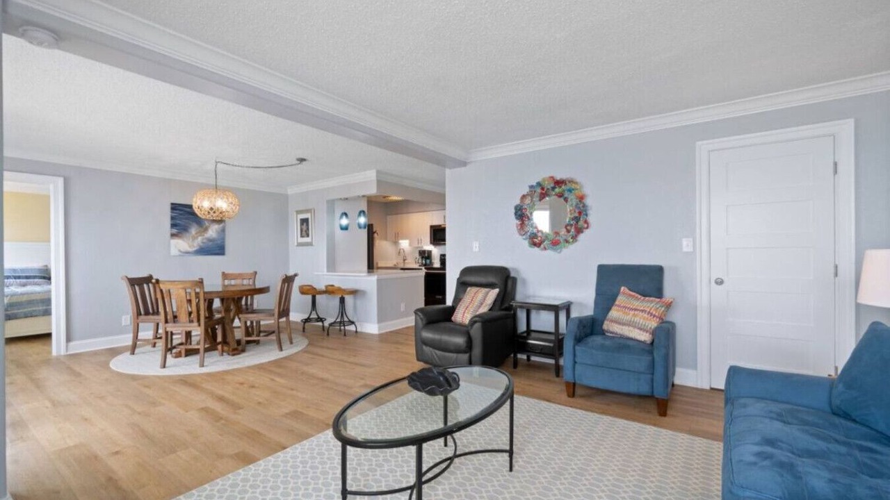 Photo of Livingroom in Northeast Virginia Beach