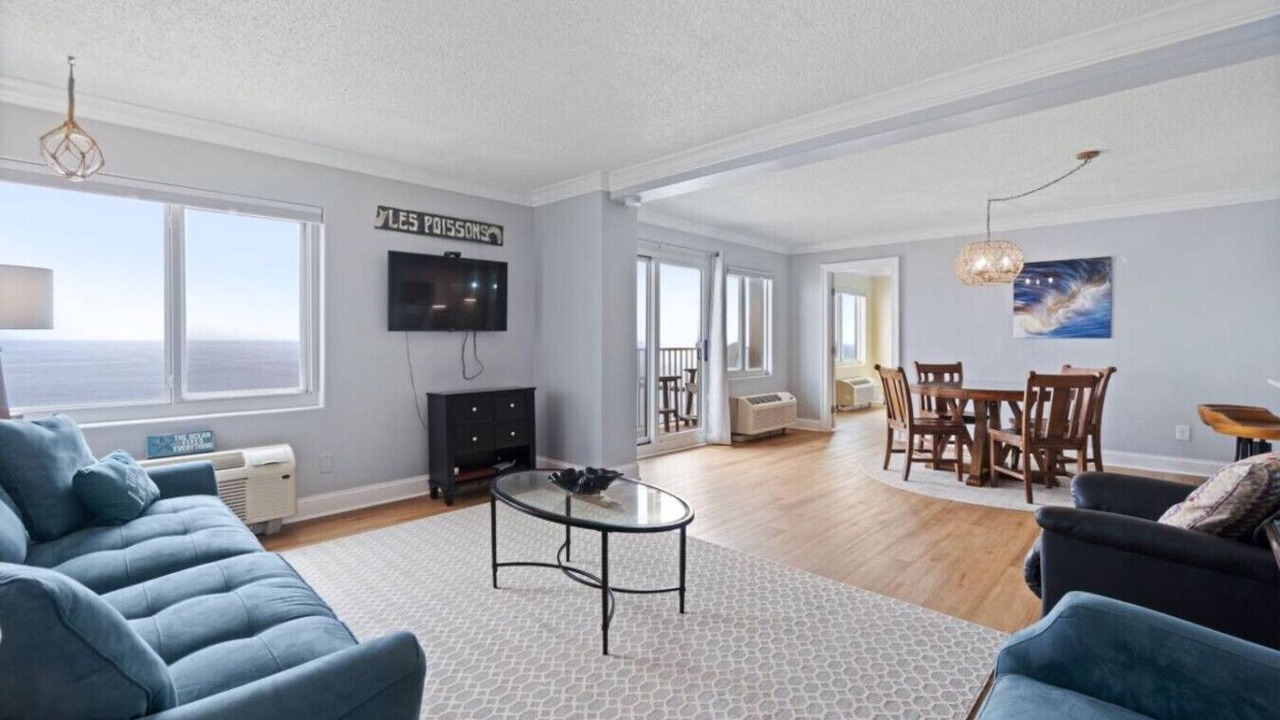Photo of Livingroom in Northeast Virginia Beach
