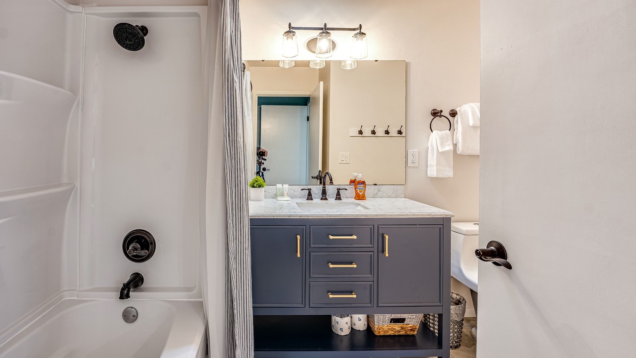 Photo of Bathroom in Wapato Point