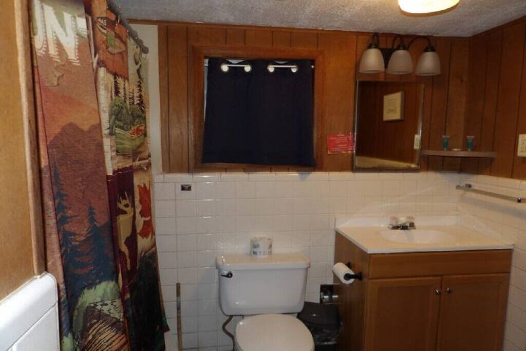 Photo of Bathroom in Ruidoso