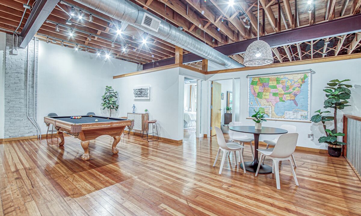 Photo of Bedroom in Crossroads Arts District