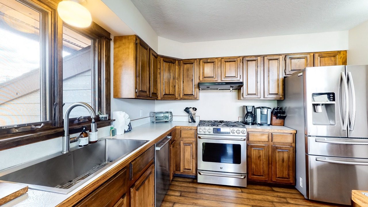 Photo of Kitchen in Summit Cove