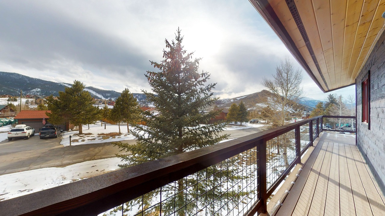 Photo of Patio Balcony in Summit Cove
