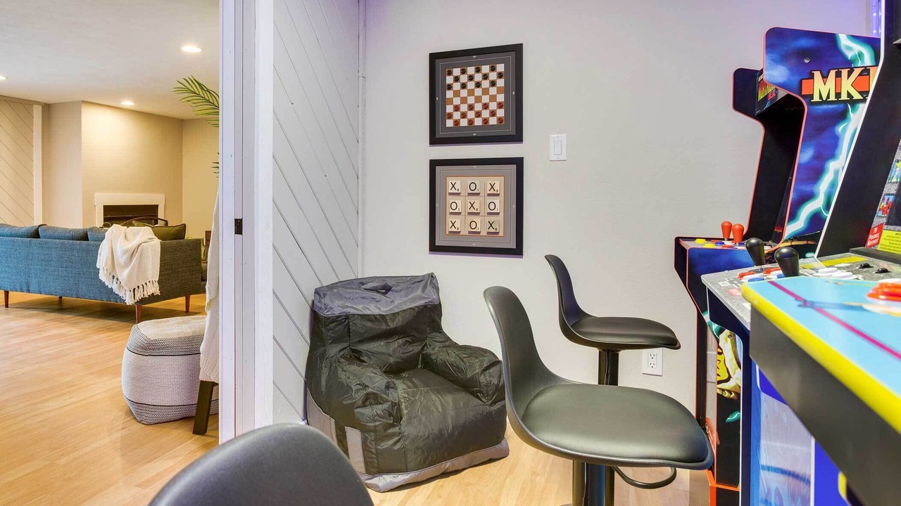 Photo of Bedroom in Evergreen Meadows