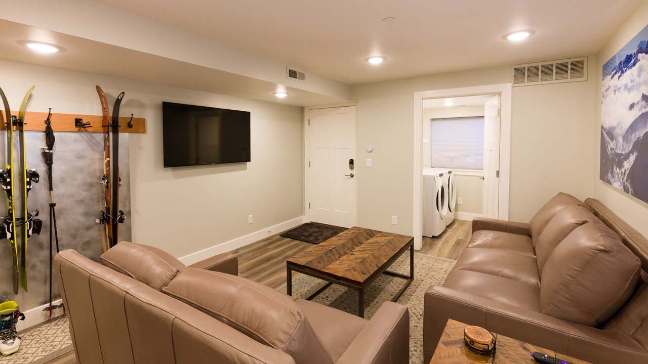 Photo of Livingroom in Cottonwood Heights