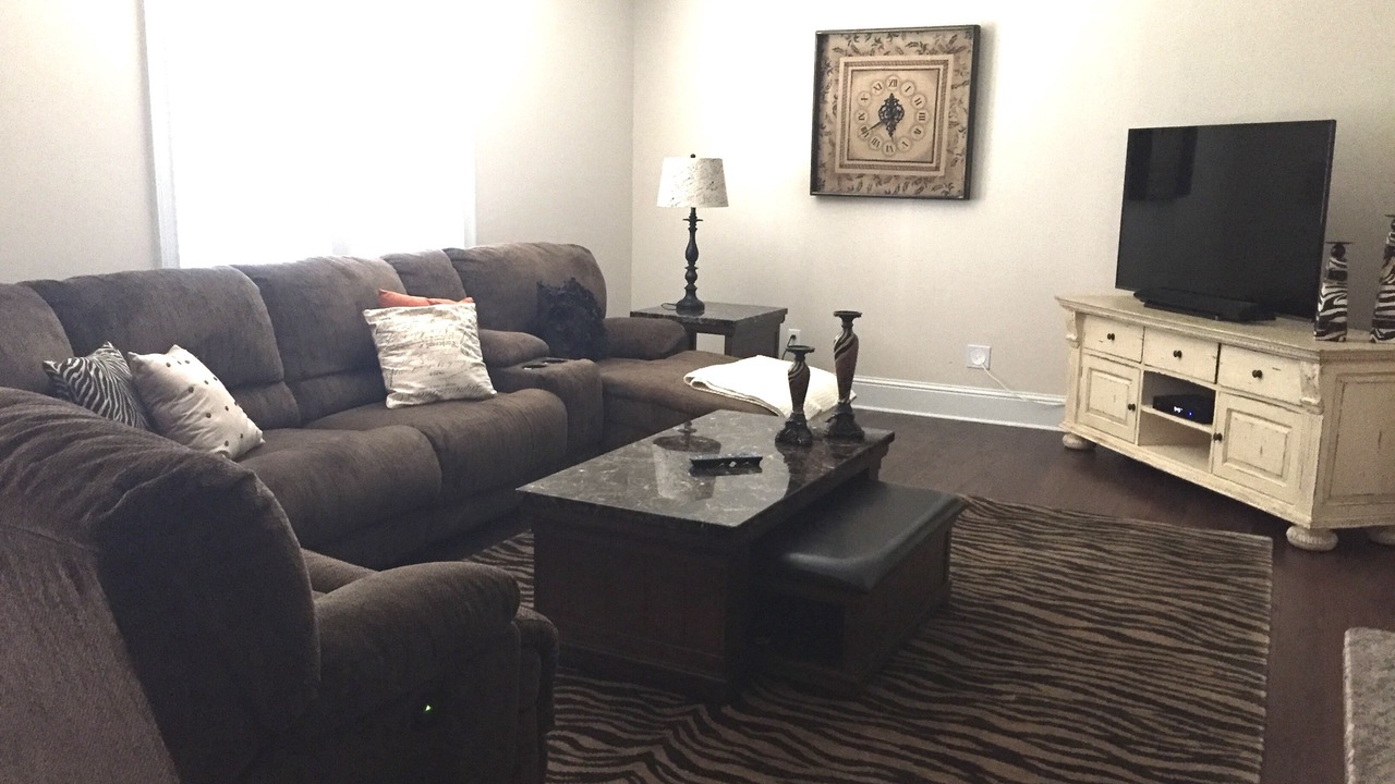 Photo of Livingroom in Reynolds Landing