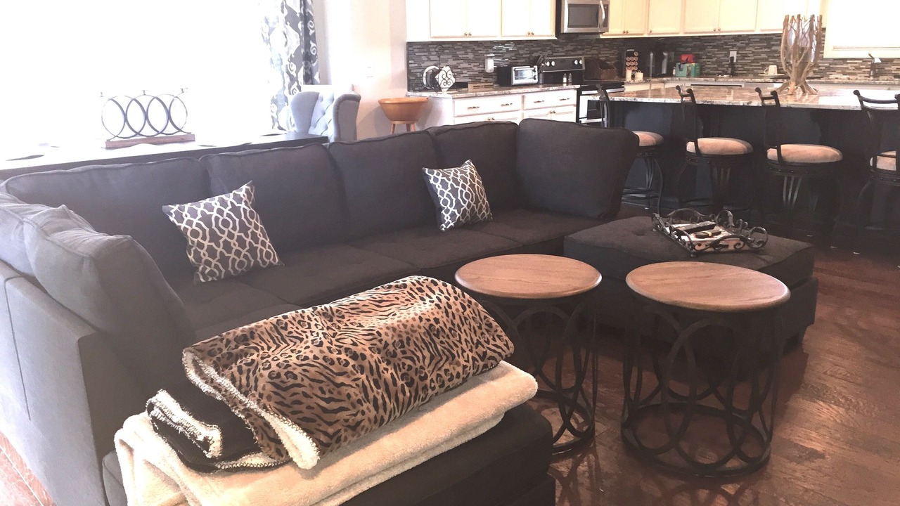 Photo of Livingroom in Reynolds Landing