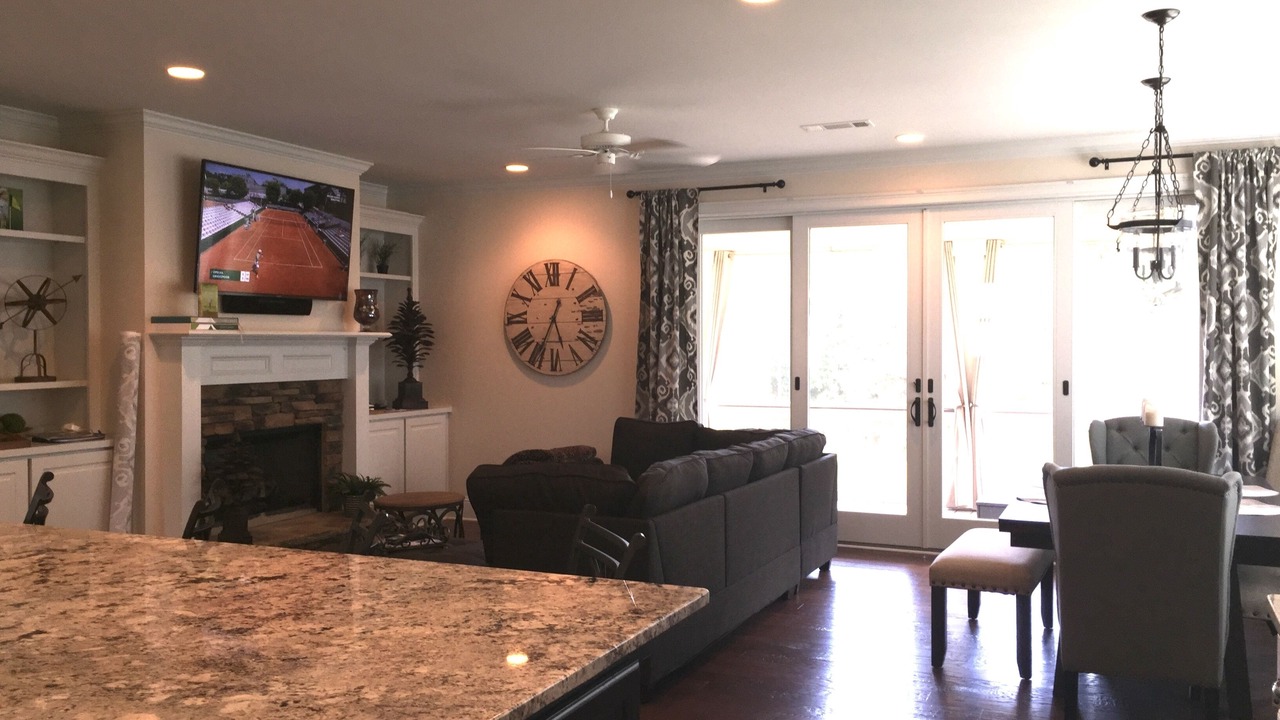 Photo of Livingroom in Reynolds Landing