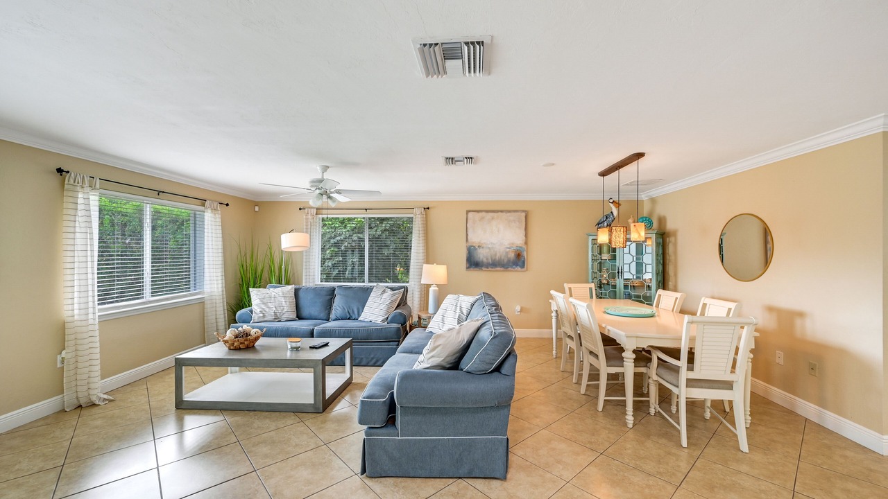 Photo of Livingroom in Naples Park