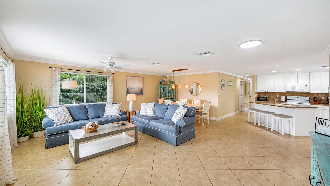 Photo of Livingroom in Naples Park