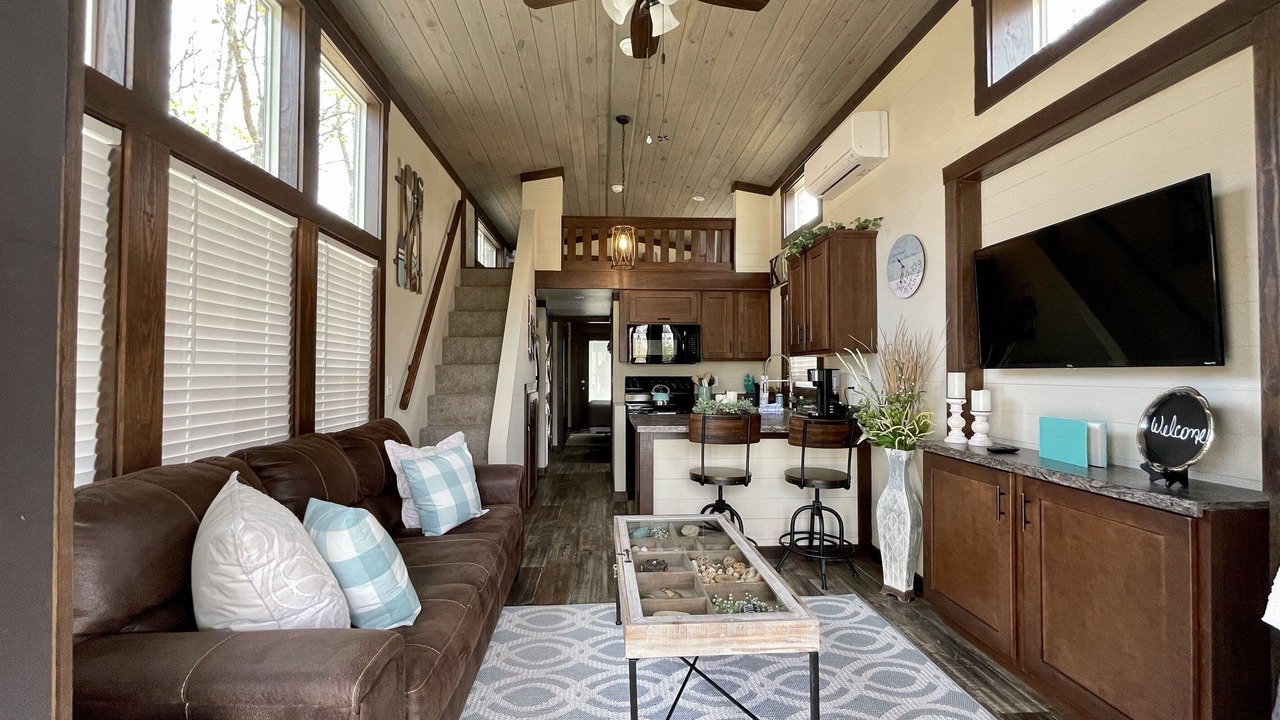 Photo of Livingroom in Tracy City