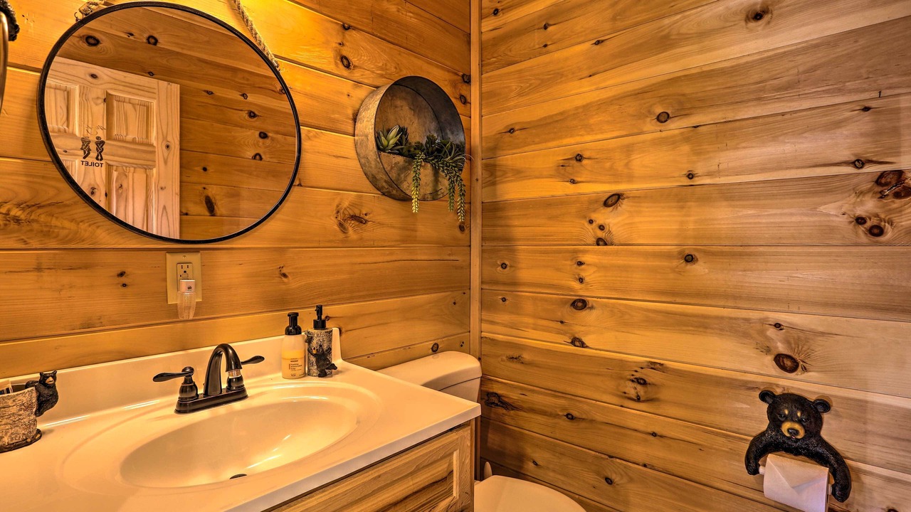 Photo of Bathroom in Hidden Lake