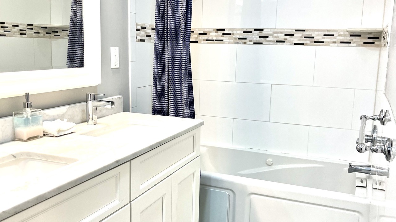 Photo of Bathroom in Passyunk Square