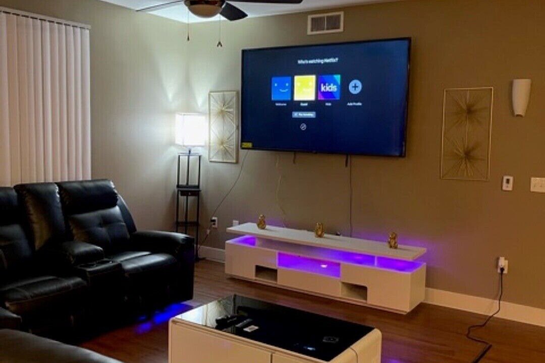 Photo of Livingroom in North Burnet