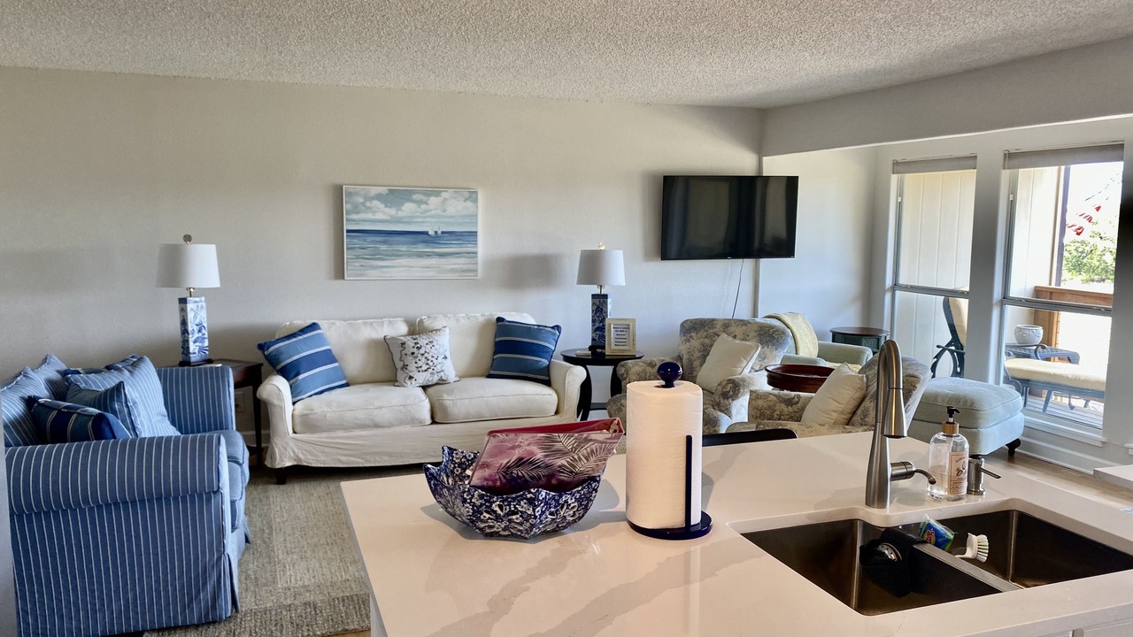 Photo of Livingroom in Comanche Point At Point Venture