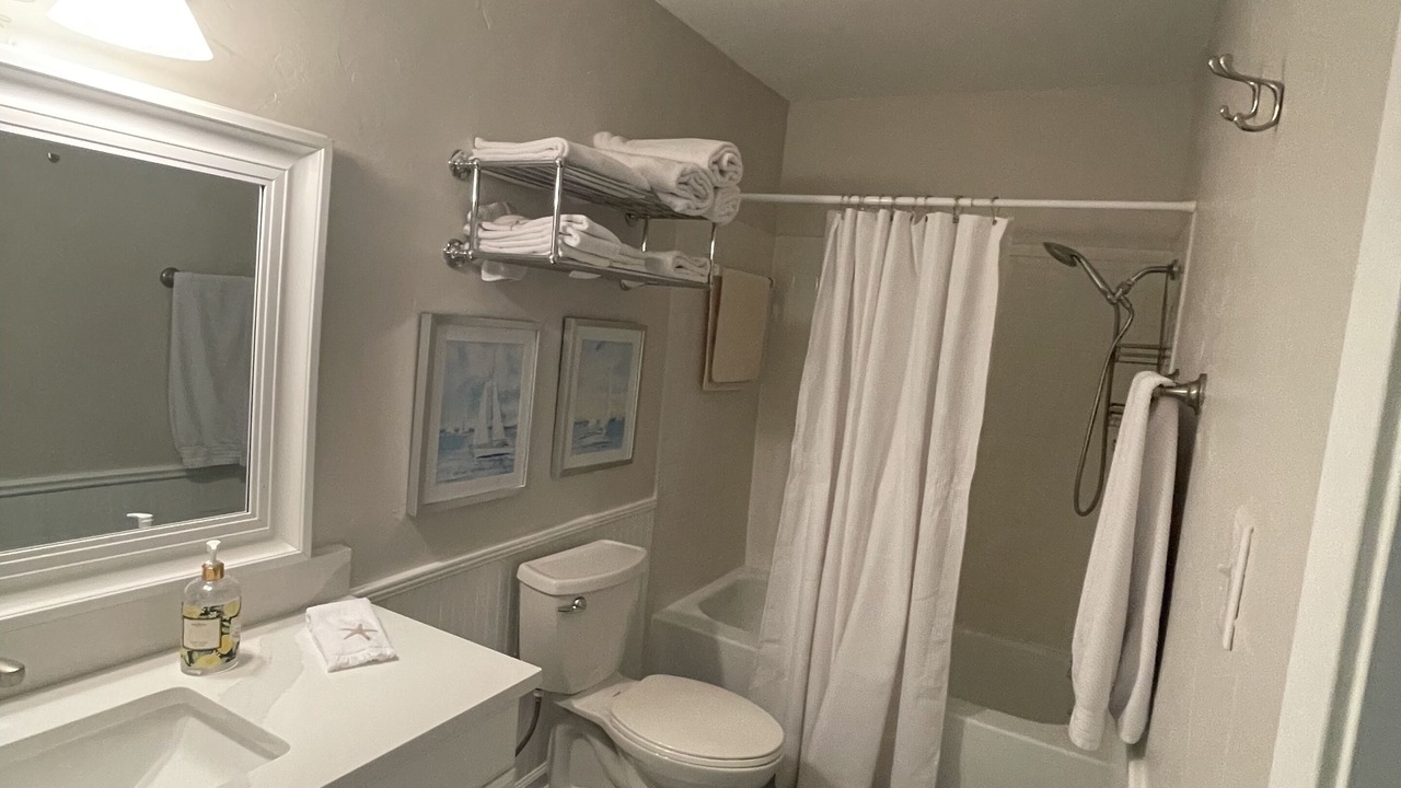 Photo of Bathroom in Comanche Point At Point Venture
