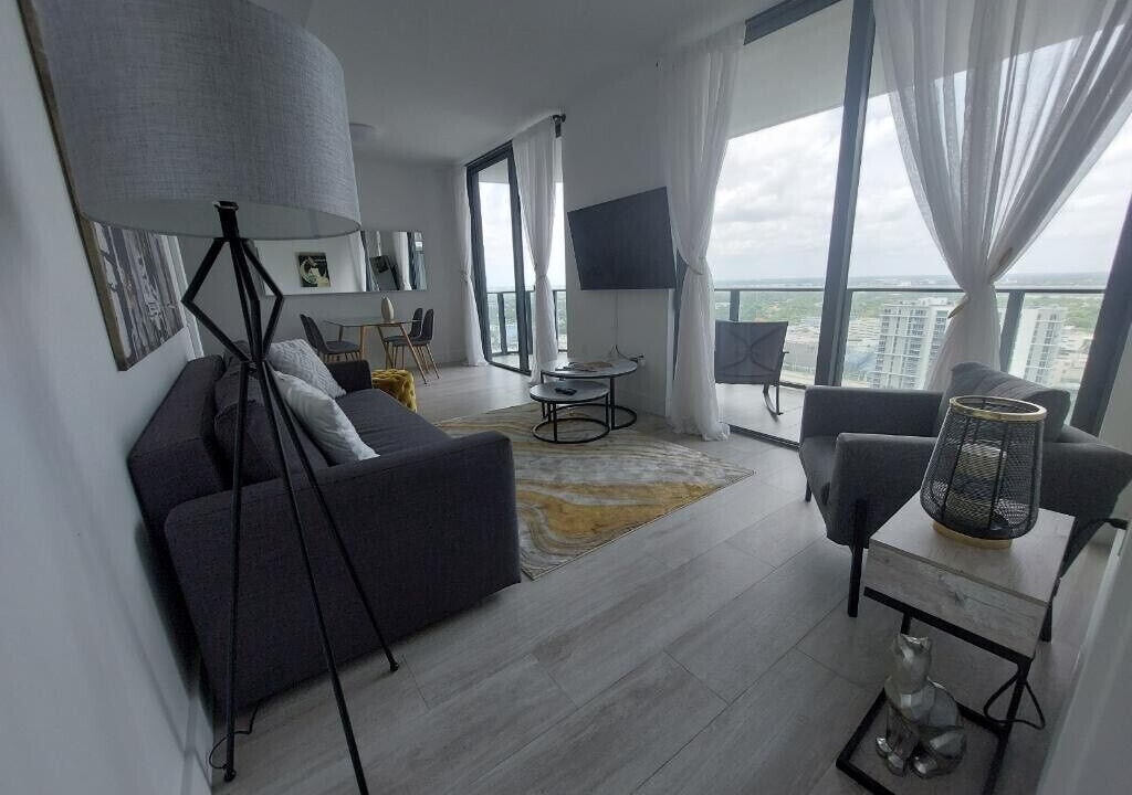 Photo of Livingroom in Midtown