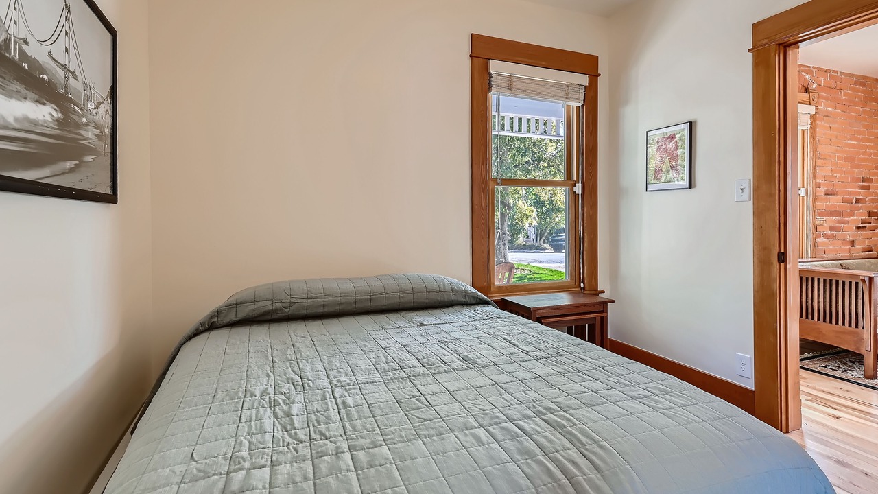 Photo of Bedroom in Downtown