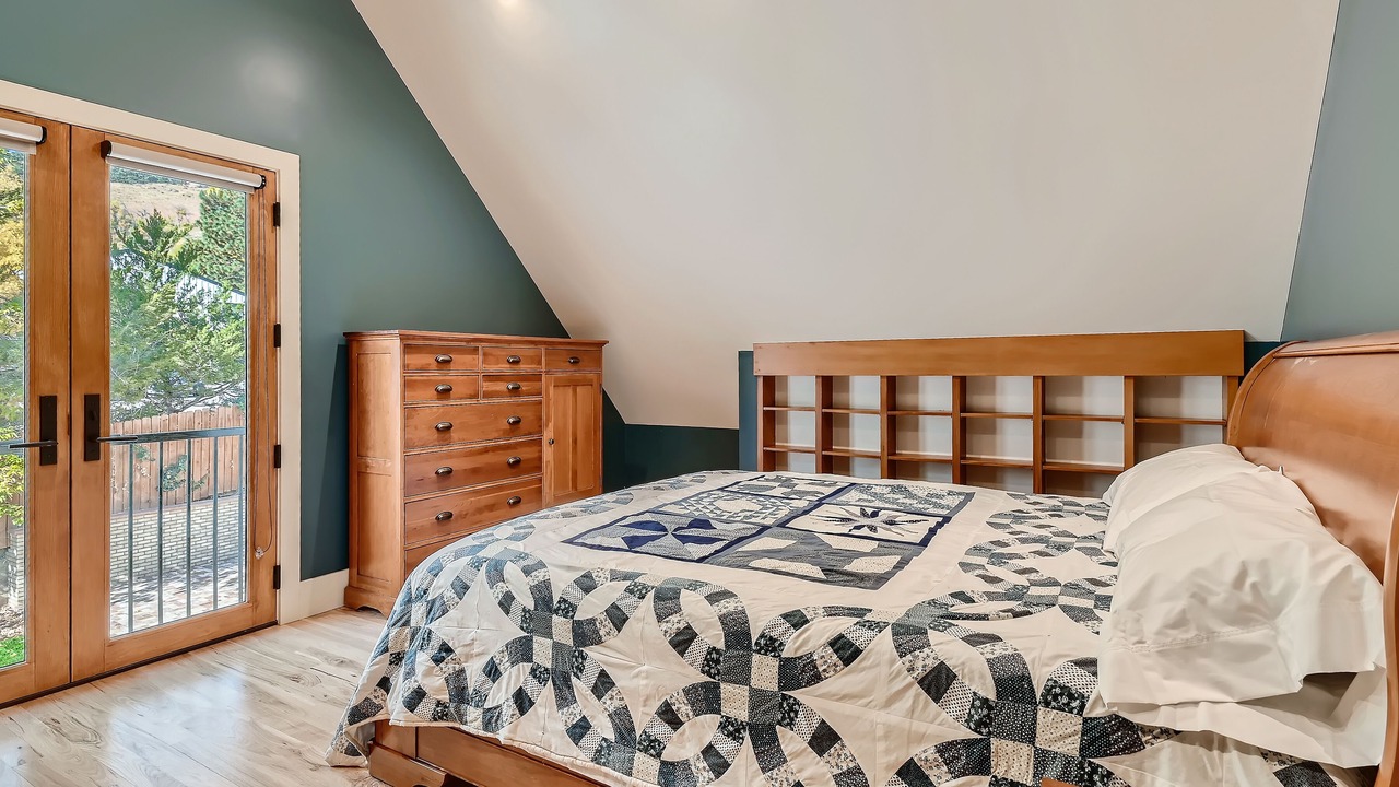 Photo of Bedroom in Downtown