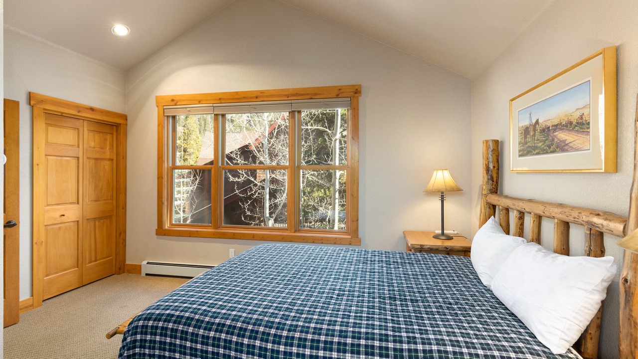 Photo of Bedroom in Keystone