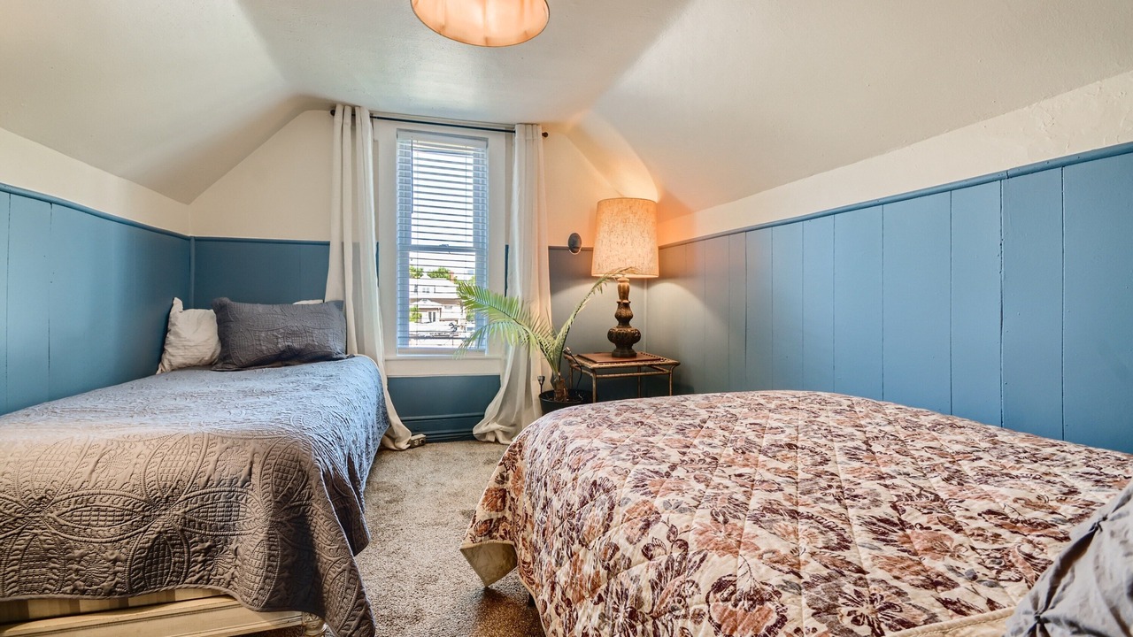 Photo of Bedroom in Lincoln Park