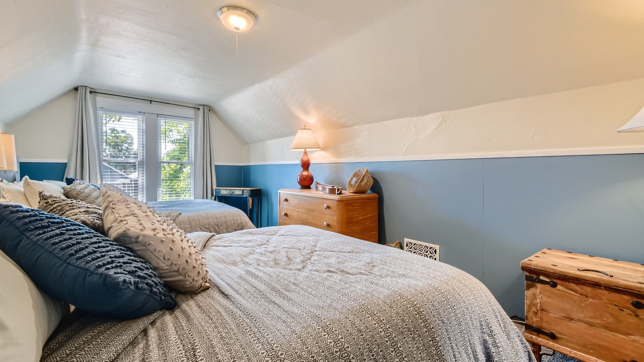 Photo of Bedroom in Lincoln Park