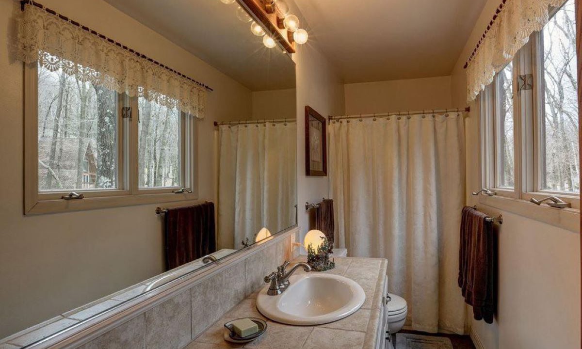 Photo of Bathroom in Rib Mountain