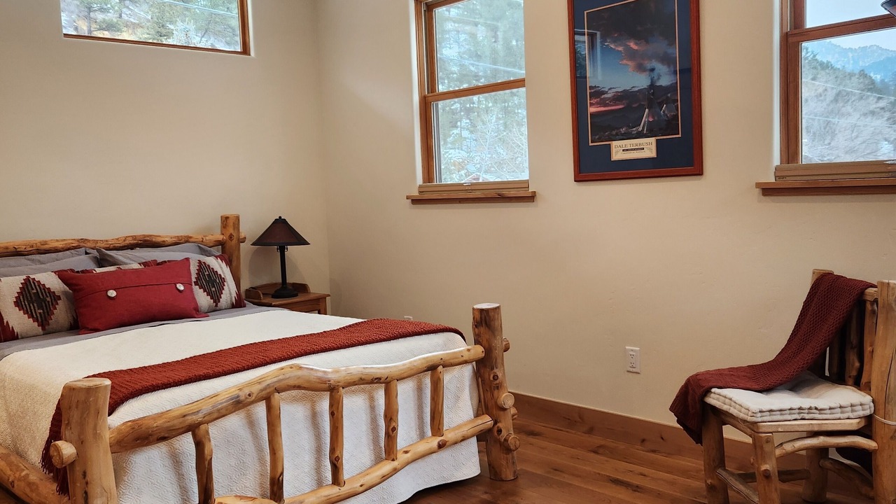Photo of Bedroom in Jamestown