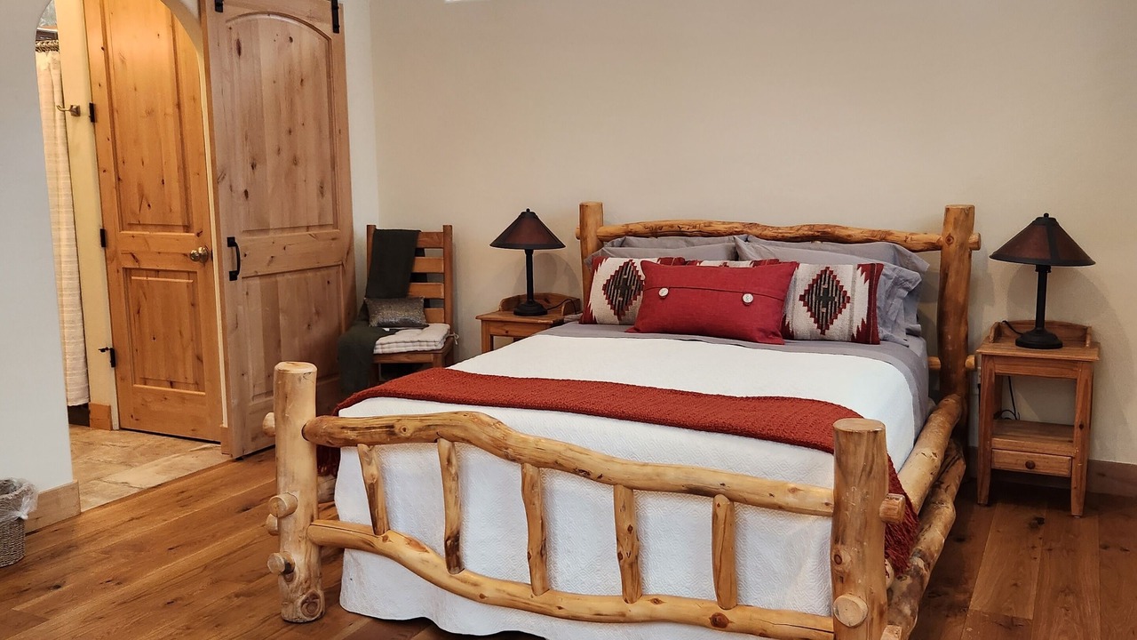 Photo of Bedroom in Jamestown