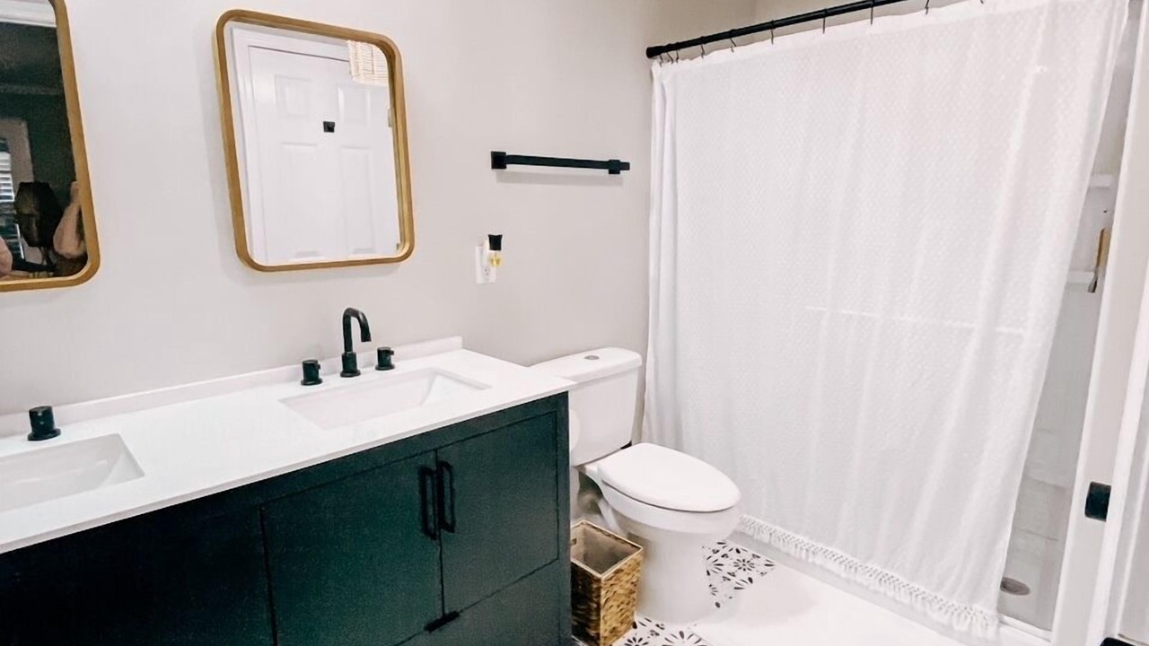 Photo of Bathroom in Vaught